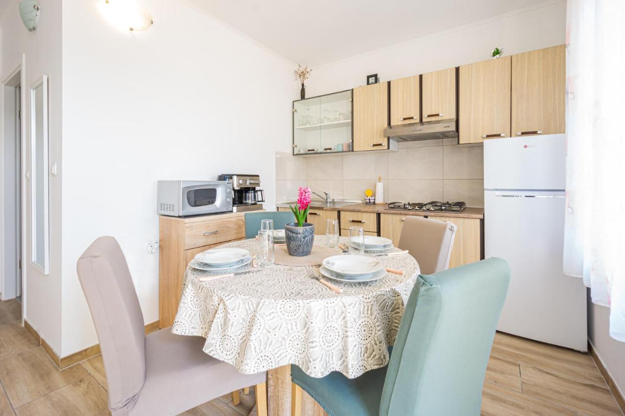 Apartamento Modern Oceanview Metajna Exterior foto